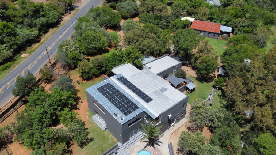 5 Bedroom Property for Sale in Rayton Free State